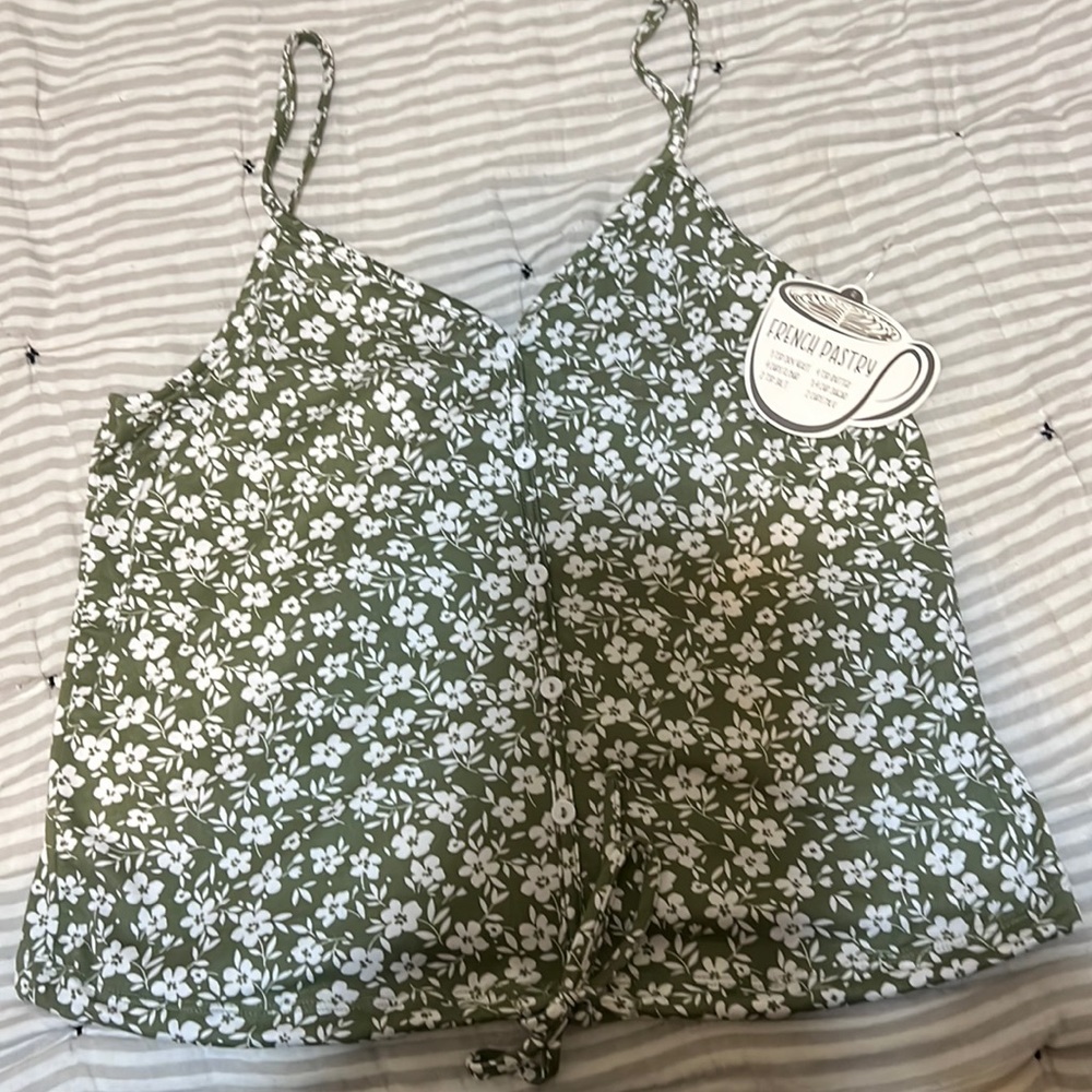 Spaghetti strap crop